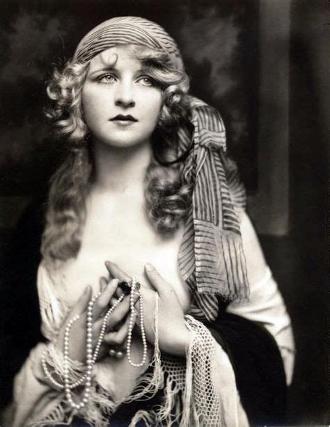 myrna darby of ziegfeld follies fame s vintage beauty 1920s photos vintage photos