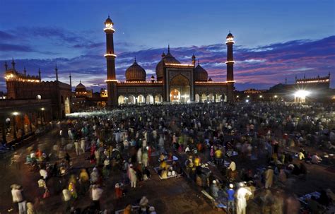 'feast of the sacrifice', ipa: Eid al-Fitr 2015: History and interesting facts about the ...