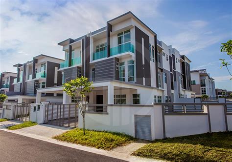 Siacon 3 Storey Cluster House