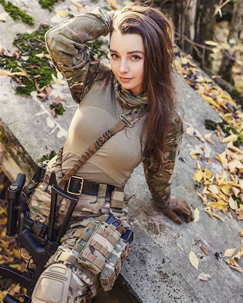Pin By Rob Bridges On Tactical Military Girl Army Girl Military Women