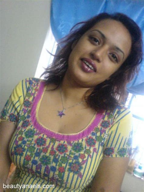 Mallu Serial Actress Hot Photo Gallery Sevenenas