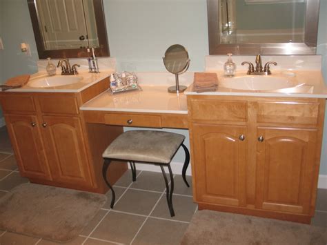 There seem to be as many types of bathroom vanities as there are bathrooms! St. Louis Bathroom Remodeling Gallery