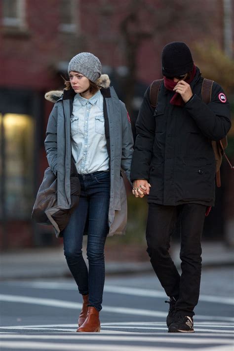 Dedicated to andrew garfield dm for business & promos what we think, we become. EMMA STONE and Andrew Garfield Heading to a Movie Theater ...