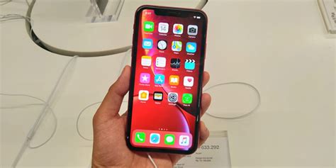 Jadi pastikan terlebih dahulu kelebihan dan kekurangannya ketika akan membeli iphone x. Resmi Dijual di Indonesia, Inilah Harga iPhone XR, XS, dan ...