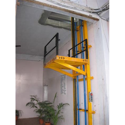 42 inch maximum wall height in front tard. MH Crane 500kg Wall Mounted Lifts, Maximum Height: 2m, Rs ...