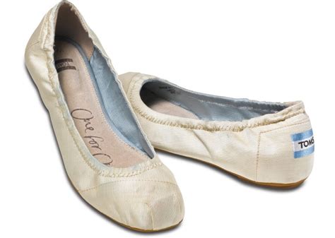 Lyst Toms Ivory Ballet Flats In Natural