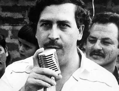 Pablo Escobar - Wife, Net Worth, House, Daughter, Trivia