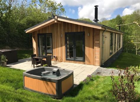 Luxury Lodges With Hot Tubs View Now Luxury Lodge Stays