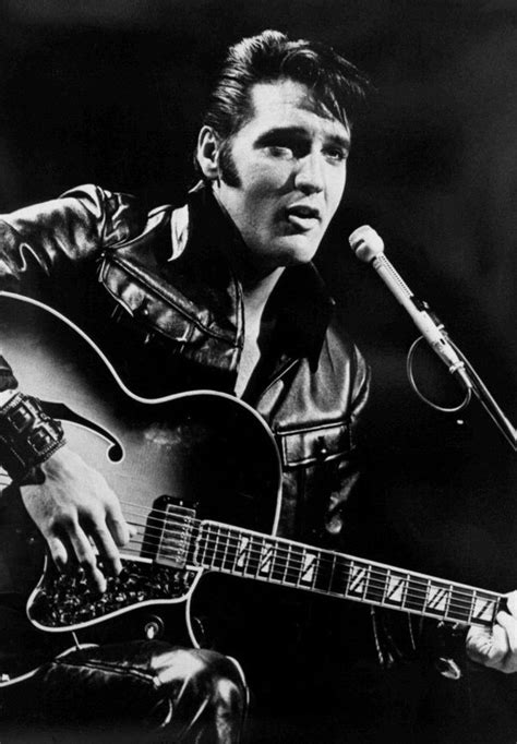 What did Elvis Presley like to wear, and why? - Quora