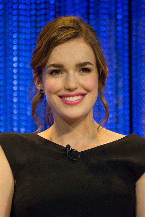 Elizabeth Henstridge PaleyFest 2014 Elizabeth Henstridge