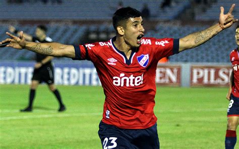 Detailed info include goals scored, top scorers, over 2.5, fts, btts, corners, clean sheets. Tenfield.com » Dueño de la anual