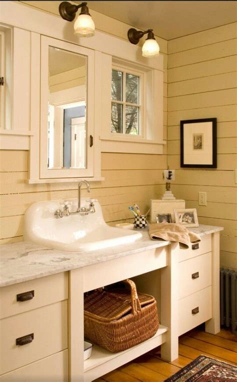 Pin By Terri Faucett On Lake House Mountain Cabin Traditional