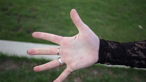 Starshine Female Hands Hand Show 14 Featuring Doromina