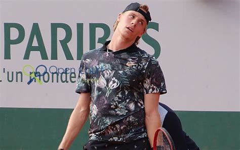 Another spins off the racquet of the serb and is served up to perfection, leaving his hungarian opponent thrashing in vain. RG one year ago: Denis Shapovalov - THE ONLY TENNIS WEBSITE