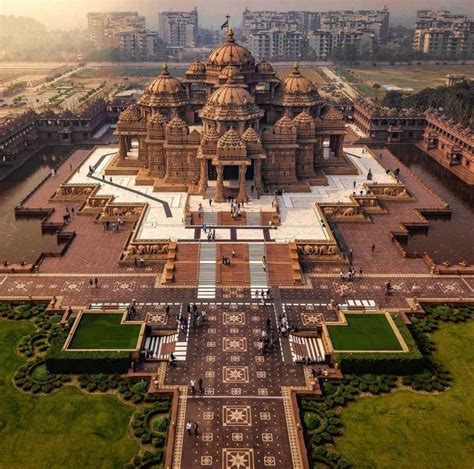 10 Largest Hindu Temples In The World In Pics Photogallery
