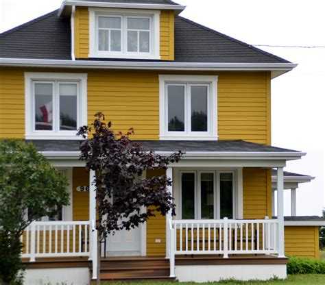 25 Inspiring Exterior House Paint Color Ideas Gold Exterior House Paint