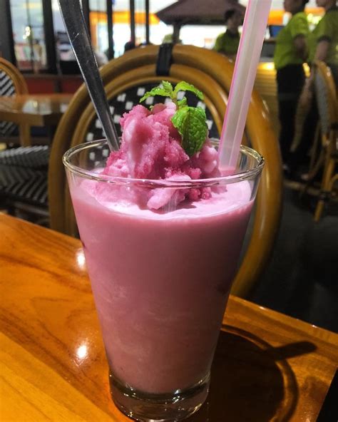 Malah ada jenis buah yang termasuk jenis makanan. 7 Kombinasi Jus Buah-buahan Ini Ampuh Sembuhkan Penyakit Kronis