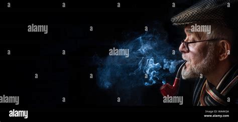 Pipe Smoke Tobacco Hi Res Stock Photography And Images Alamy