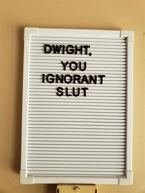 Tons of letter board inspiration and a list of over 30 cute and funny quotes you can use on your own letterboard. Bought a letter board, any suggestions for short quotes ...