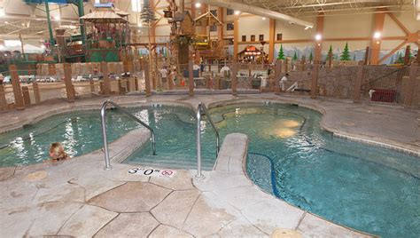 North Hot Springs | Indoor Water Park Activity | Great Wolf Lodge