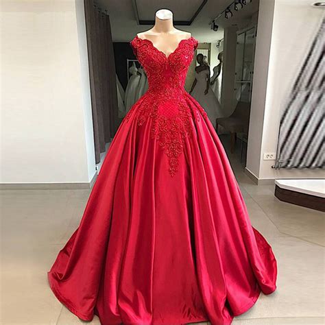 Princess Ball Gown Prom Dress Red Wedding Party Dress With Beaded Lace Appliques · Beloves