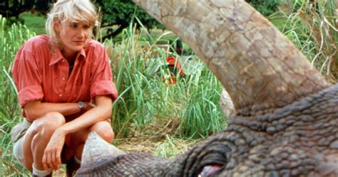 Jurassic World 3 Animatronic Dinosaur Revealed Laura Dern Hypes Up Her