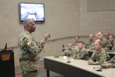 Army National Guard Csm Visits South Dakota Soldiers Article The