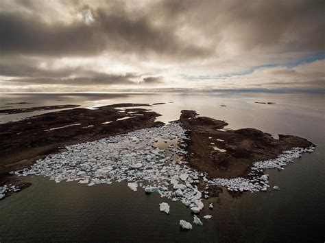 Canada Nunavut Territory Repulse Bay Photograph By Paul Souders