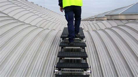 Rooftop Walkway Flexible Lifeline Systems