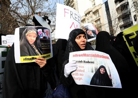 Iranian Women Protest Us Arrest Of State Tv Journalist