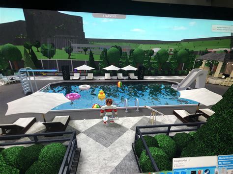 Bloxburg House With Pool