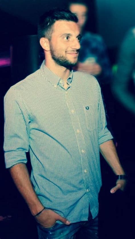 After winning superleague greece with olympiakos in 2014, he signed for benfica in portugal for €10 million. andreas samaris