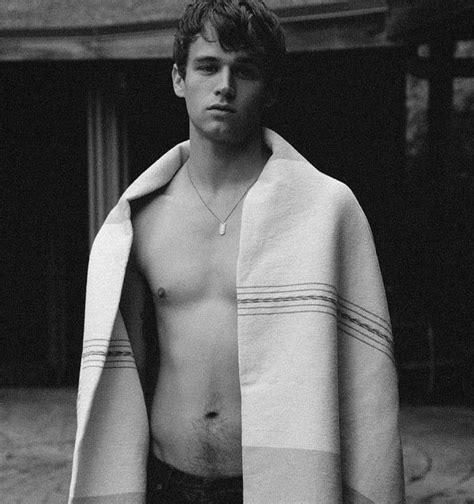 Brandon Flynn Sexy Photo The Male Fappening