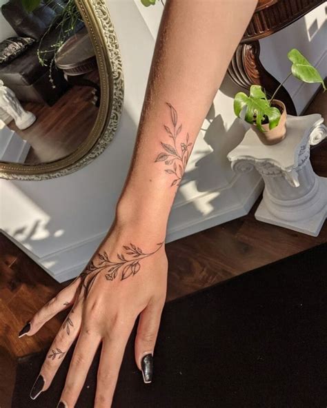 10 Best Vine Wrist Tattoo Ideas That Will Blow Your Mind Outsons