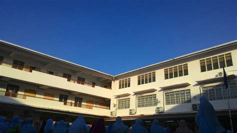 Solat sunat gerhana matahari bertempat di surau annur, kampus sultan abdul jalil shah,upsi pada 9 mac 2016 bersamaan 29 jamadilawal 1437 hijrah. edtv: (Sekolah) Solat sunat gerhana matahari