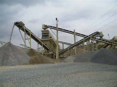 Polished Electric Stone Crusher Plant Specialities Rust Proof Long Life High Performance