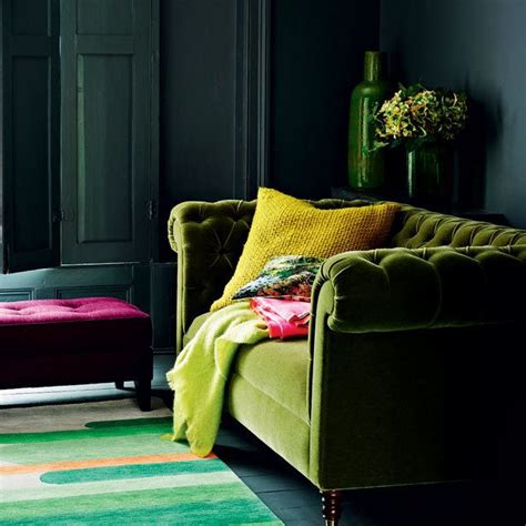20 Dark Olive Green Couch Decorating Ideas