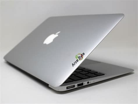 Apple Macbook Air 11 2015 Intel Core I5 17 Ghz 128 Gb Ssd 4 Gb Ram