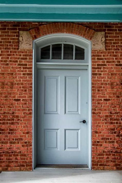 10 Front Door Colors Brick House