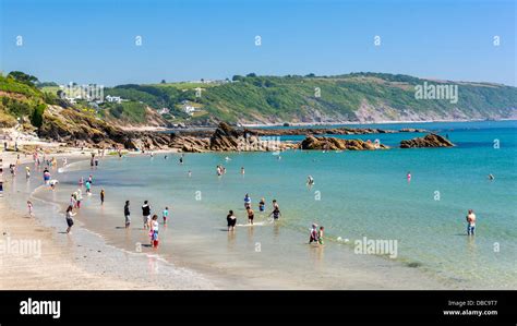 View Of The Beach In Looe Hi Res Stock Photography And Images Alamy
