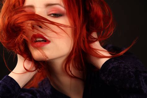 Women S Black Sweater Ariel Piper Fawn Redhead Make Up Women 4k Wallpaper Hdwallpaper
