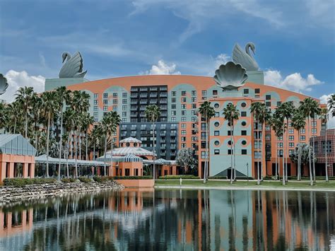 Review Of The Walt Disney World Swan Hotel Meet The Barre