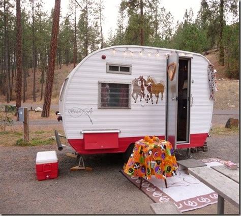 Sisters On The Fly On The Spokane River Vintage Campers Trailers