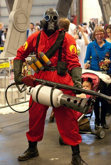 Team Fortress 2 Heavy Cosplay