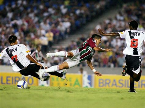 Tam altura torax cintura quadril. Jogos do Brasileirão: Fluminense x Vasco - História e ...