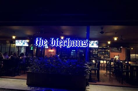 This is senibong cove by metamosaic on vimeo, the home for high quality videos and the people who love them. Dining with your family at nice atmosphere of Senibong ...