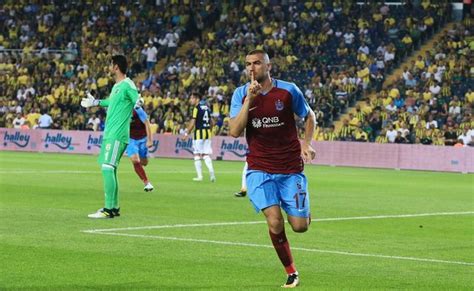 Trabzonspor'da burak yılmaz fırtınası dinmek bilmiyor. Burak Yılmaz, Trabzonspor'daki 61. golünü Fenerbahçe'ye ...