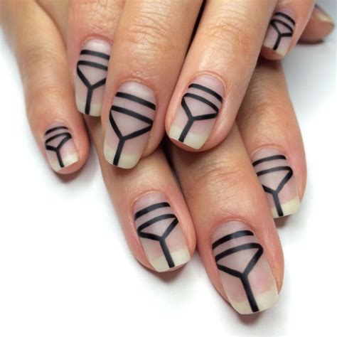 25 Eye Catching Nail Polish Trends This Season Page 8 Of 21 Styles