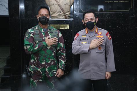 Jun 14, 2021 · photo. Kapolri Jenderal Listyo Sigit Bersilahturahmi Dengan KSAD ...