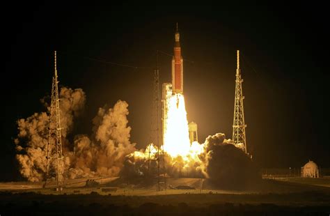 Nasa Makes Lunar Comeback With Successful Artemis 1 Launch